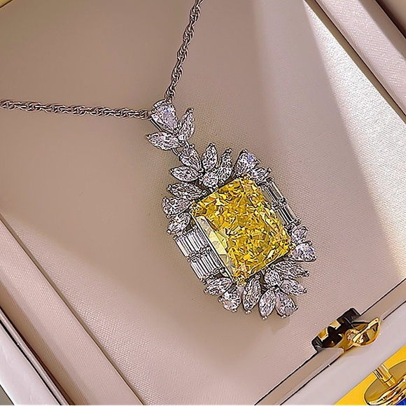 Canary Yellow 14K Diamond Citrine Pendant Charm Necklace Exquisite Luxury - Picture 6 of 14